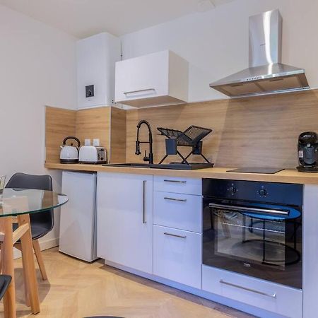 Le Cocon Urbain En Hyper Centre Apartment La Rochelle  Exterior foto