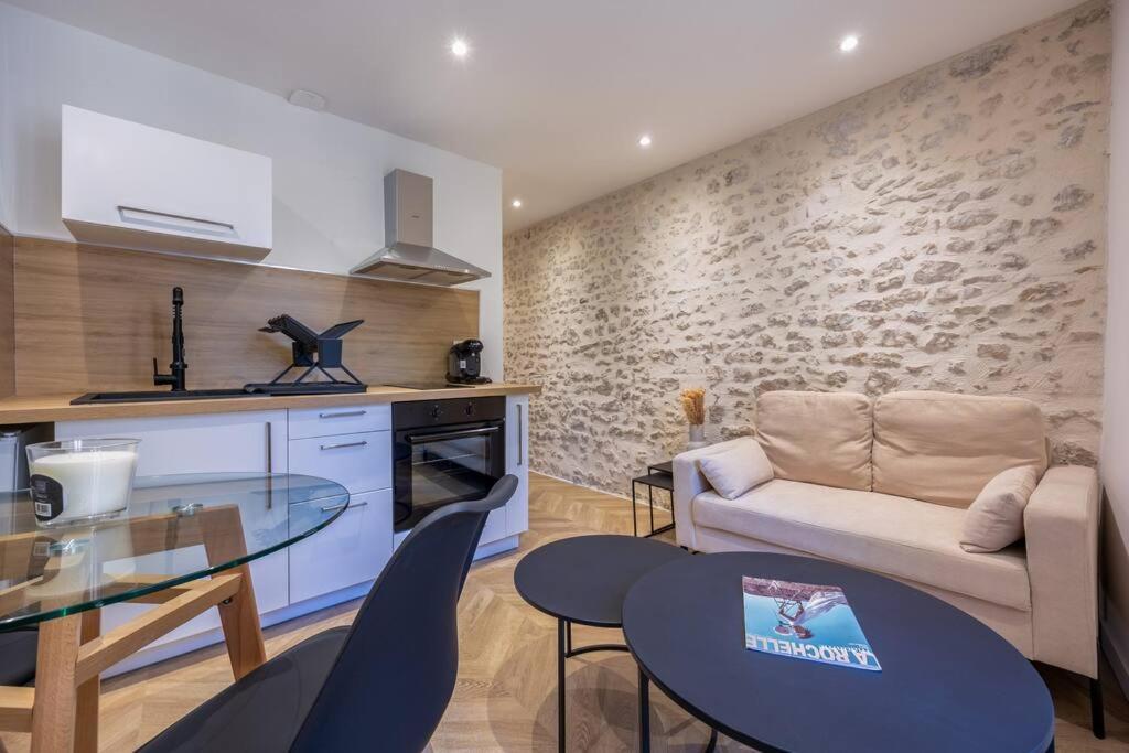 Le Cocon Urbain En Hyper Centre Apartment La Rochelle  Exterior foto