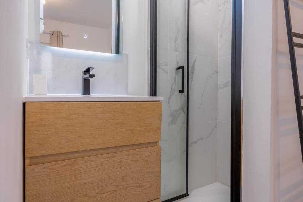 Le Cocon Urbain En Hyper Centre Apartment La Rochelle  Exterior foto